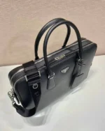 Мужской портфель Prada чёрного цвета, артикул 345235 — фото 6