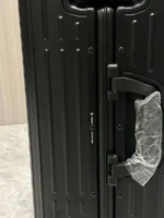 Мужской чемодан Rimowa чёрного цвета, артикул 345237 — фото 7