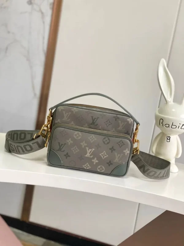 Сумка LOUIS VUITTON