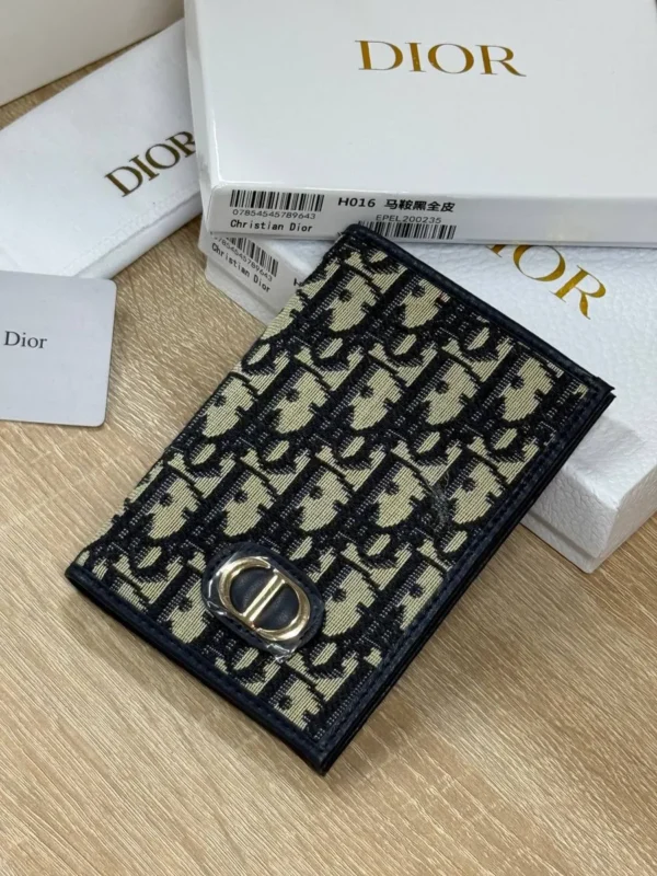 Обложка для паспорта DIOR
