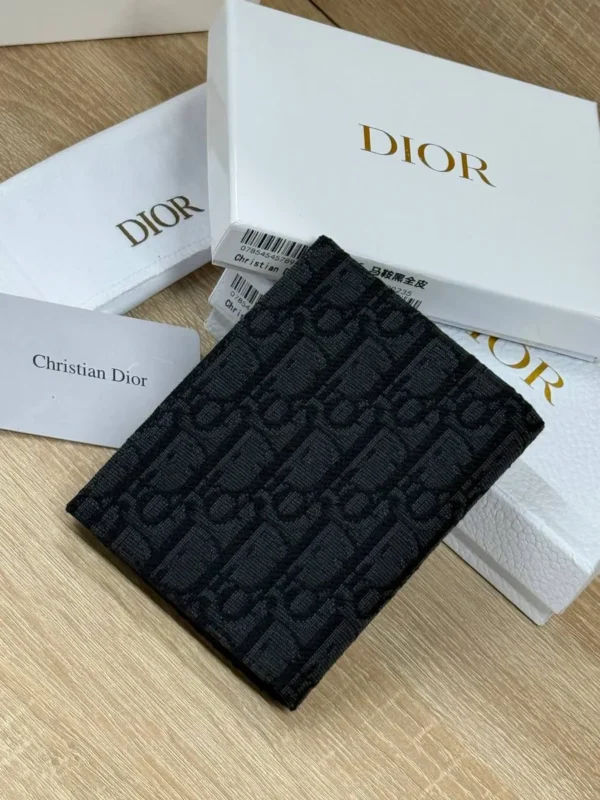 Обложка для паспорта DIOR — фото 2