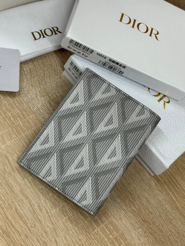 Обложка для паспорта DIOR — фото 2