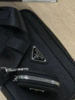 Мужская сумка мессенджер Prada чёрного цвета, артикул 345317 — фото 6