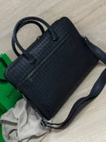 Мужской портфель Bottega Veneta чёрного цвета, артикул 345320 — фото 3