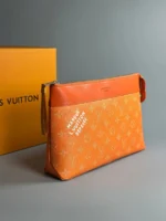 Мужской клатч Louis Vuitton оранжевого цвета, артикул 345323 — фото 3
