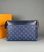 Мужской клатч Louis Vuitton тёмно-синего цвета, артикул 345324 — фото 2