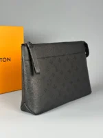 Мужской клатч Louis Vuitton чёрного цвета, артикул 345325 — фото 3