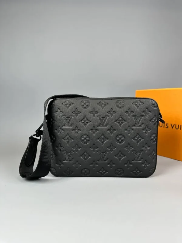 Сумка мессенджер LOUIS VUITTON — фото 2