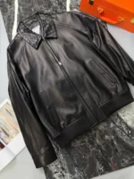 Мужской бомбер Bottega Veneta чёрного цвета, артикул 345489 — фото 2