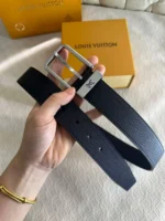 Мужской ремень Louis Vuitton чёрного цвета, артикул 345528