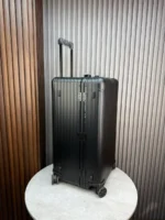 Мужской чемодан Rimowa чёрного цвета, артикул 345540 — фото 5