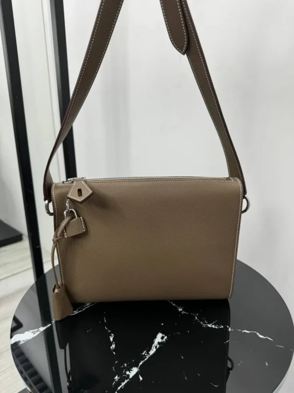 Сумка мессенджер HERMES