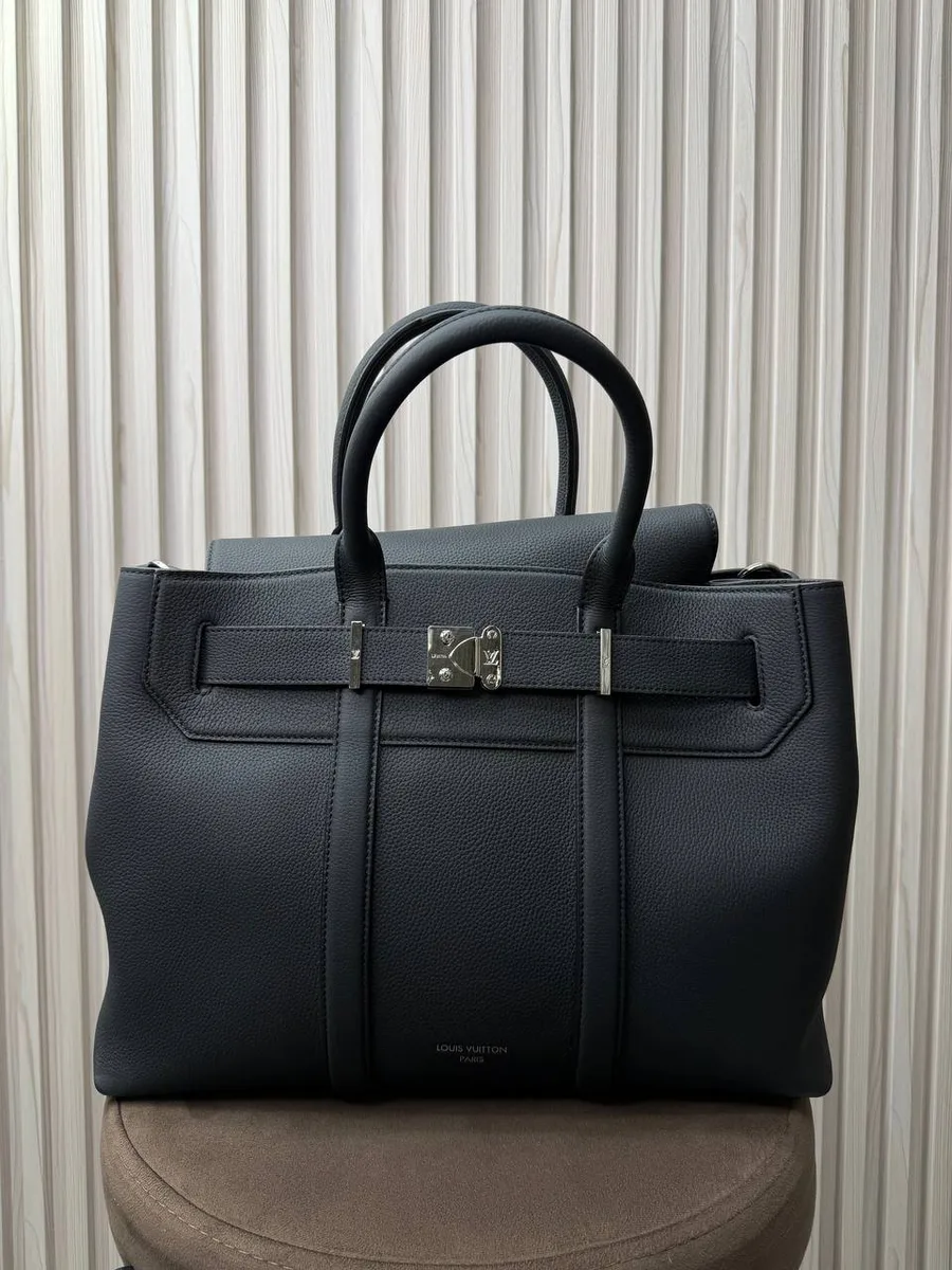 345564_1 Мужской портфель Louis Vuitton чёрного цвета, артикул 345564