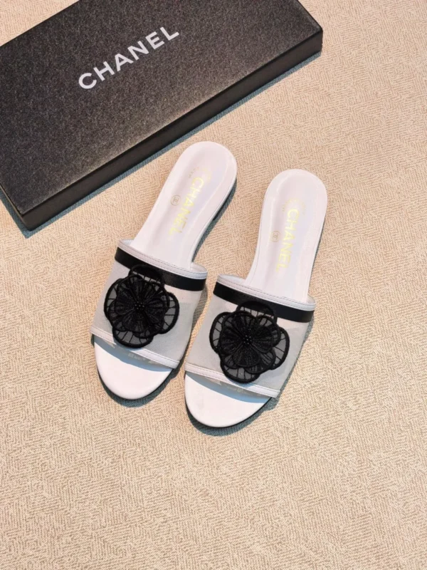 Шлепанцы CHANEL