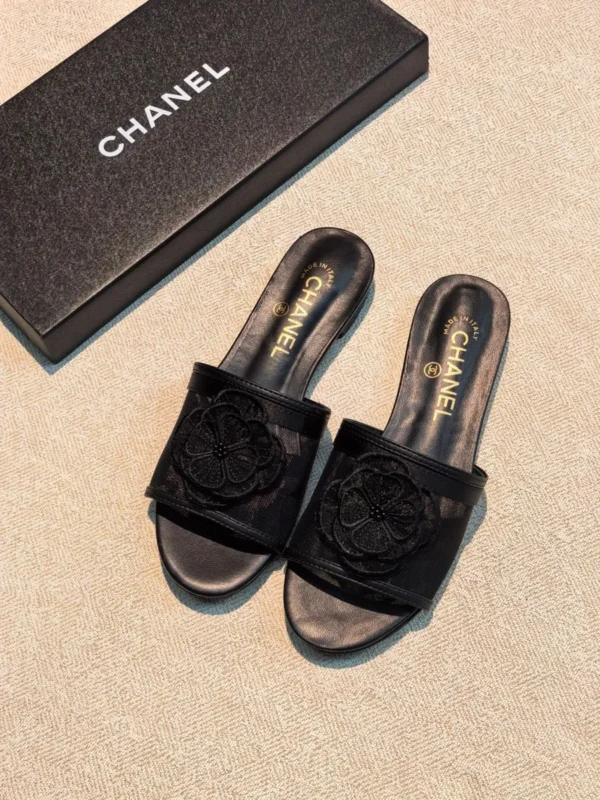 Шлепанцы CHANEL