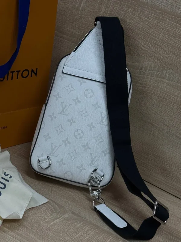 Сумка слинг LOUIS VUITTON — фото 2