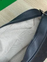 Мужская сумка мессенджер Bottega Veneta тёмно-синего цвета, артикул 345772 — фото 6