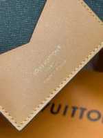 Мужская обложка Louis Vuitton цвета хаки, артикул 345776 — фото 4