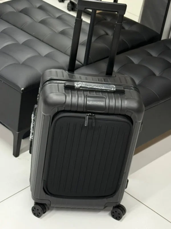 Чемодан RIMOWA