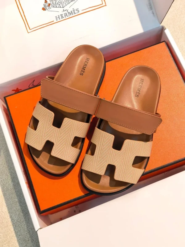 Шлепанцы HERMES