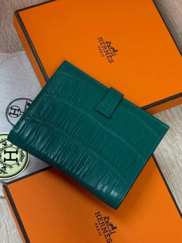 Кошелек Hermes из кожи крокодила — фото 2