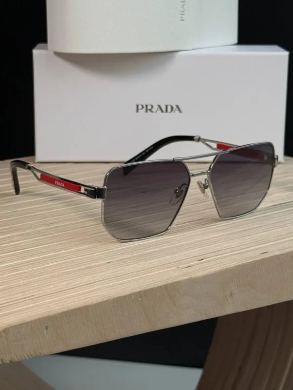 Очки PRADA