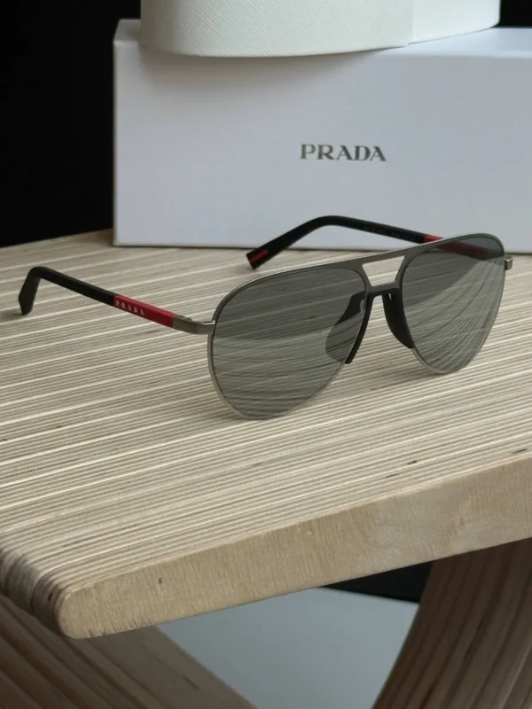 Очки PRADA
