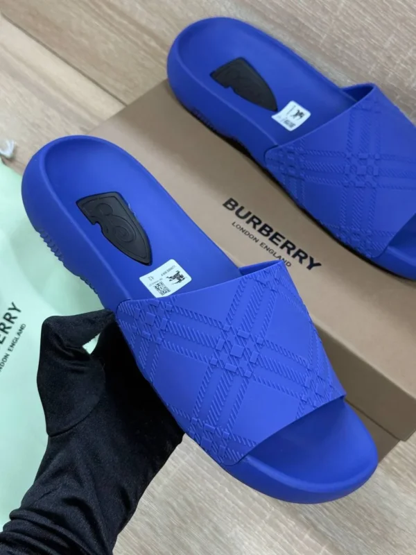 Шлепанцы BURBERRY