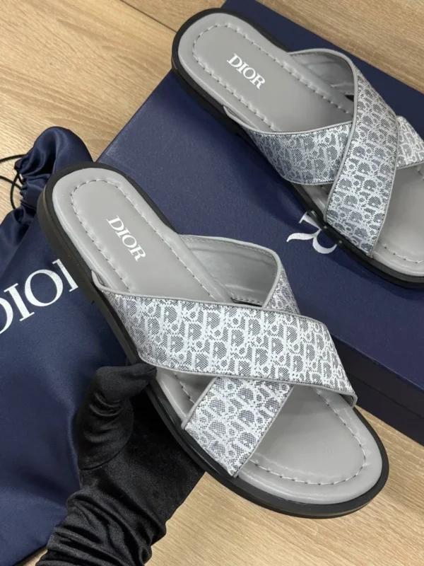 Шлепанцы DIOR