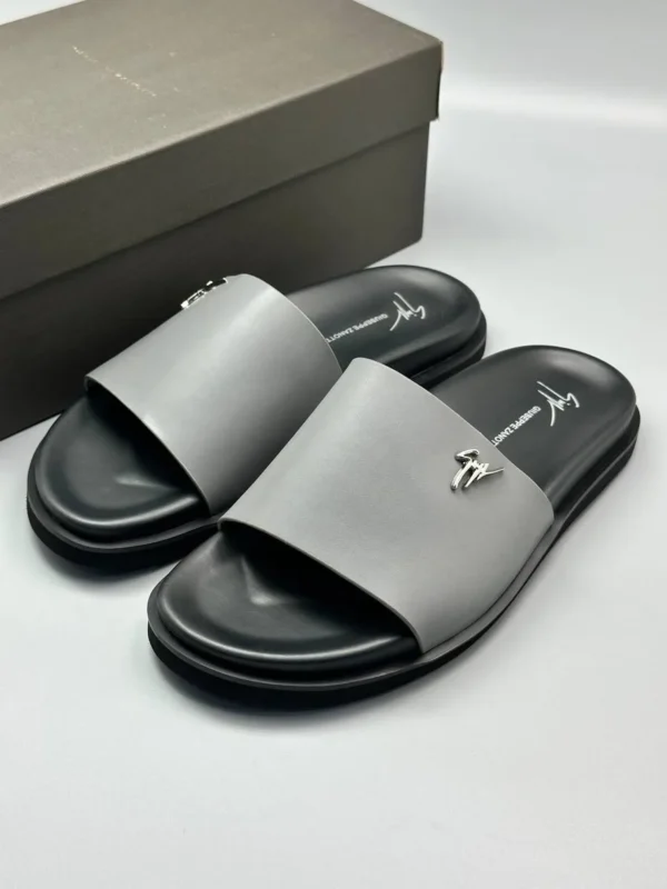 Шлепанцы Giuseppe Zanotti