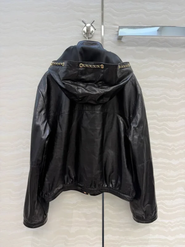 Кожаная куртка CHANEL
