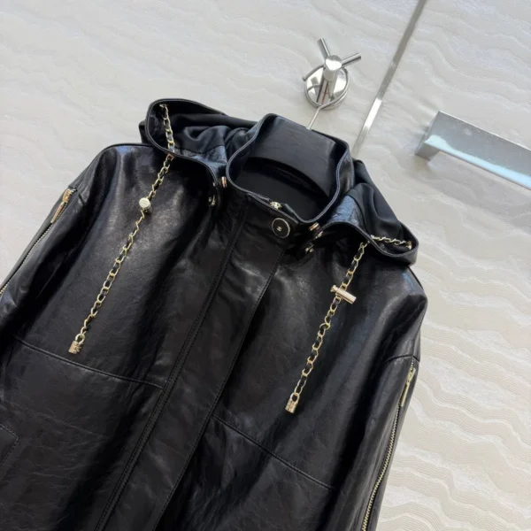 Кожаная куртка CHANEL — фото 2