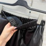 Женская кожаная юбка Ermanno Scervino чёрного цвета, артикул 346207 — фото 6