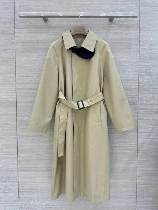 Плащ BOTTEGA VENETA