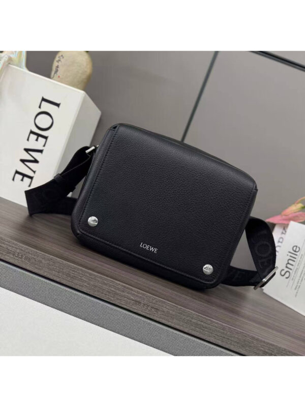Сумка мессенджер LOEWE