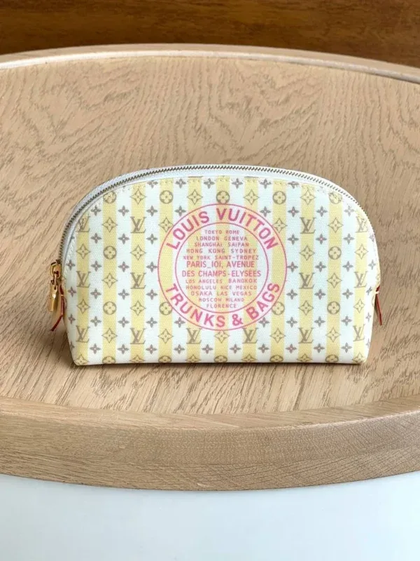 Косметичка Louis Vuitton