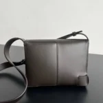 Мужская сумка мессенджер Bottega Veneta коричневого цвета, артикул 346346 — фото 2