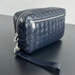 Мужской клатч Bottega Veneta тёмно-синего цвета, артикул 346458 — фото 3