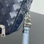 Мужской клатч Bottega Veneta тёмно-синего цвета, артикул 346458 — фото 7