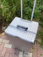 Мужской чемодан Rimowa серого цвета, артикул 346465 — фото 4