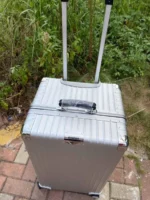 Мужской чемодан Rimowa серого цвета, артикул 346465 — фото 5