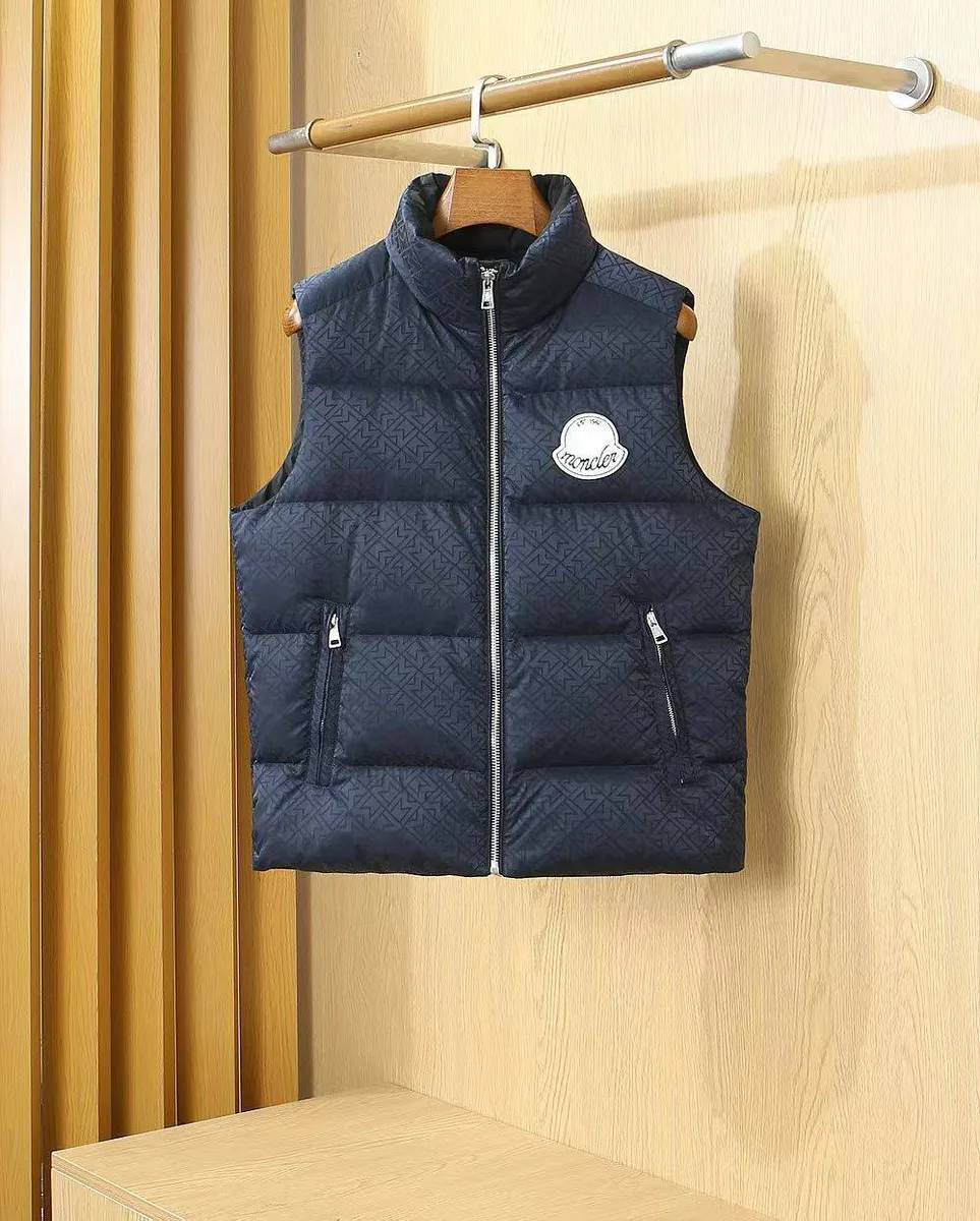 346477_1 Мужская безрукавка Moncler тёмно-синего цвета, артикул 346477