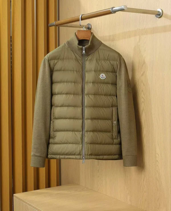 Куртка с вязанными рукавами MONCLER