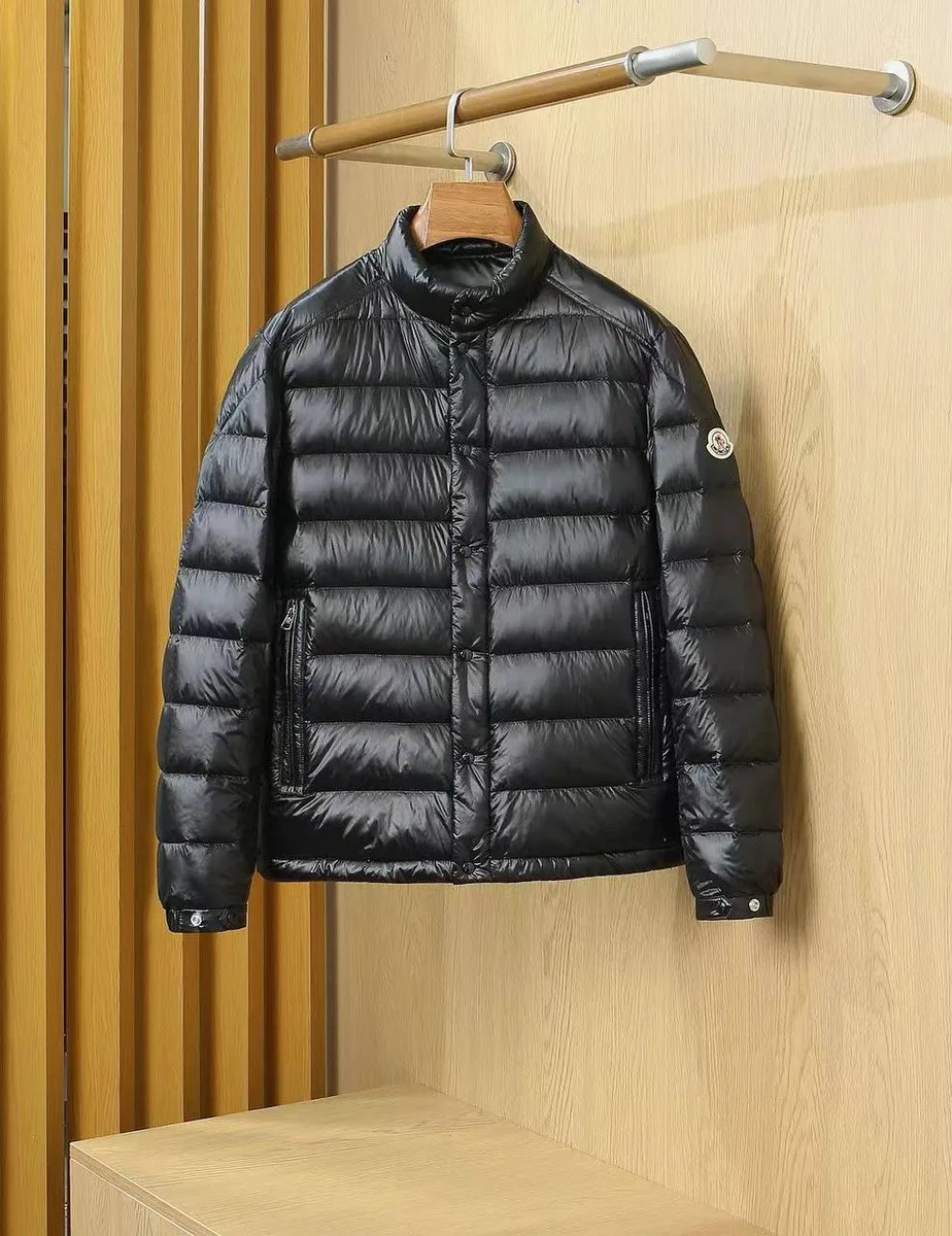 346485_1 Мужская куртка Moncler чёрного цвета, артикул 346485