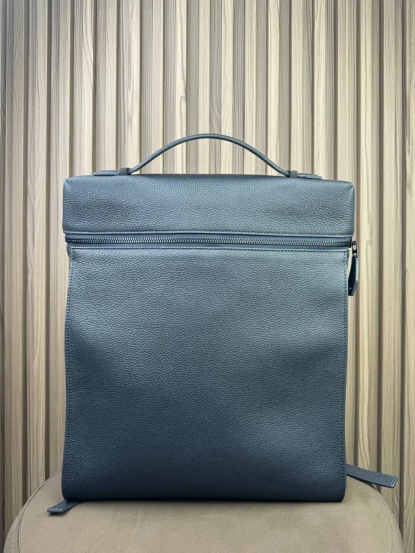 Рюкзак из натуральной кожи LORO PIANA