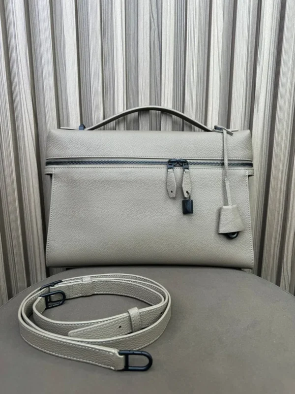 Портфель из натуральной кожи LORO PIANA