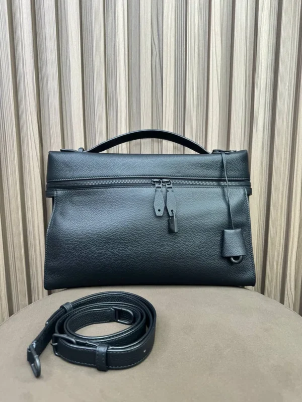 Портфель из натуральной кожи LORO PIANA
