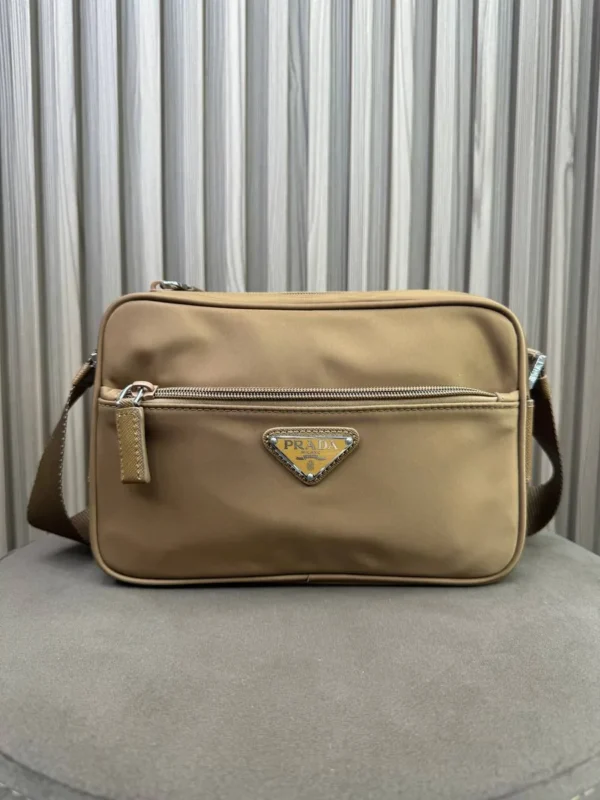 Сумка мессенджер PRADA