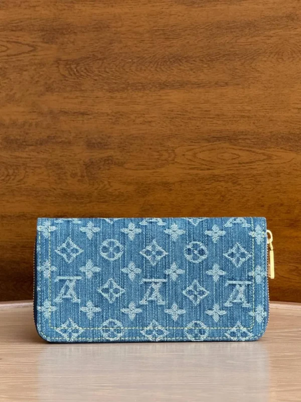 Кошелек LOUIS VUITTON