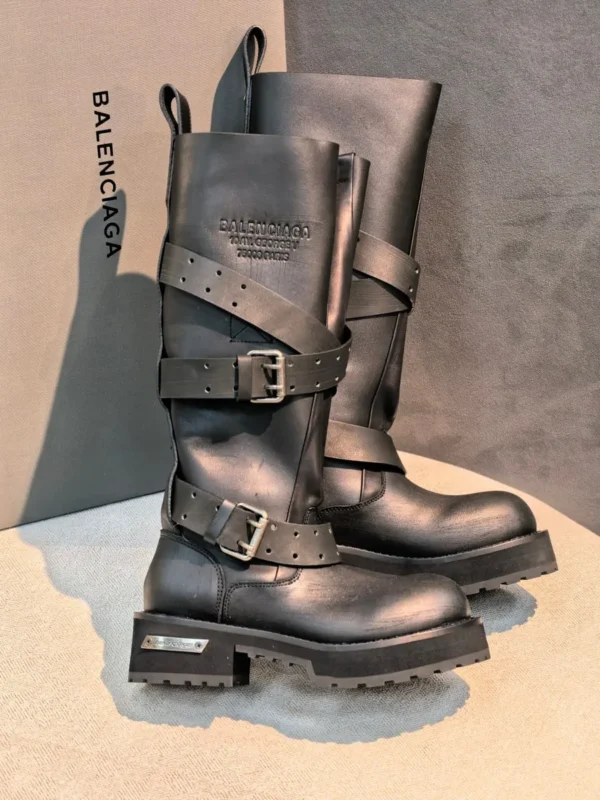 Сапоги BALENCIAGA